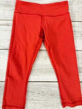 lululemon athletica Bright Red Crop Leggings